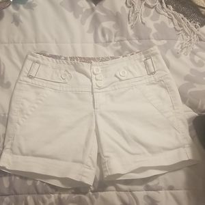 White copper key shorts